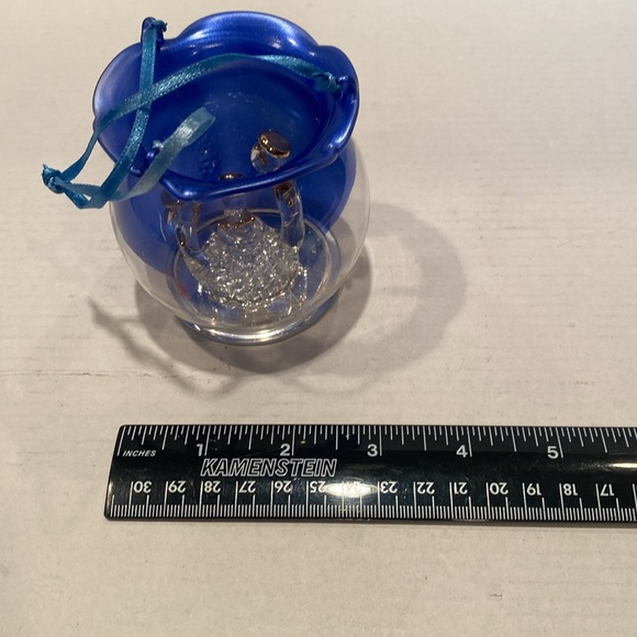 Vintage Spun Glass Nativity in Blue/Clear Ornament - Picture 4 of 5